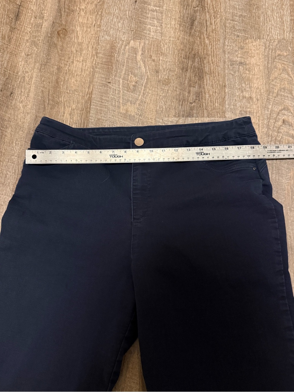 Christopher & Banks Navy Stretch Capri pants - Picture 3 of 6